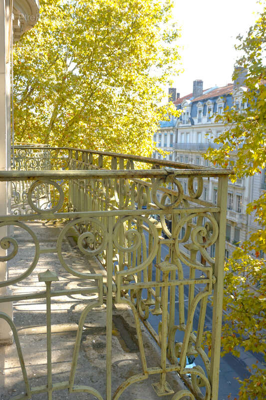 Appartement à LYON-6E