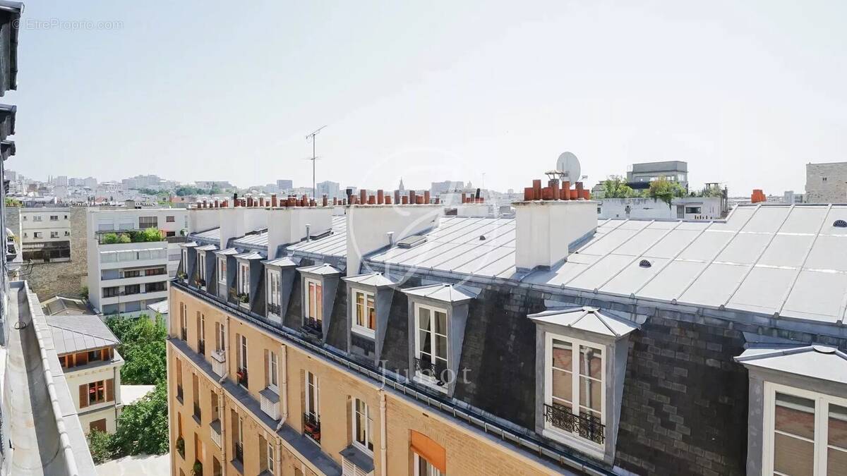 Appartement à PARIS-11E