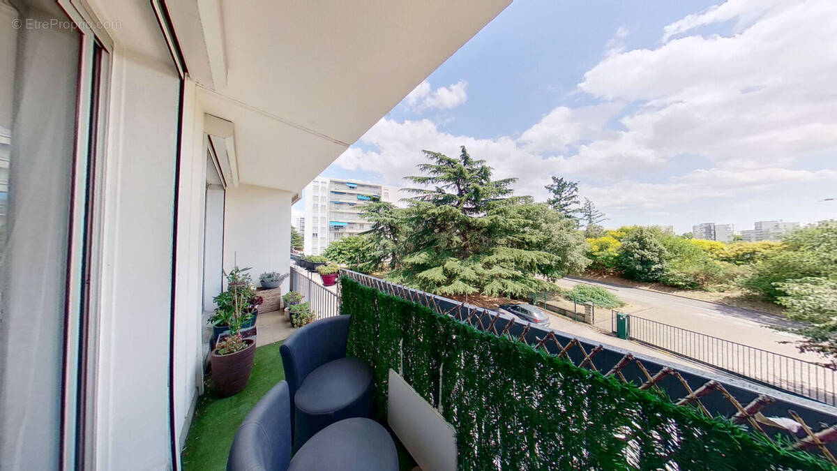 Appartement à LYON-8E