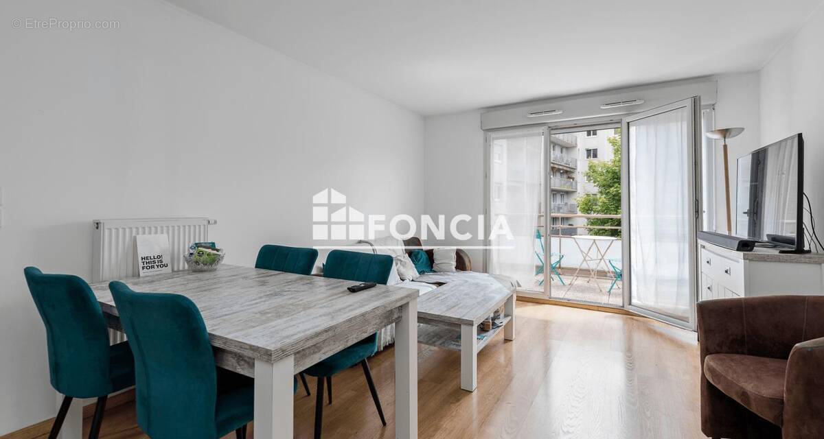 Appartement à DEVILLE-LES-ROUEN