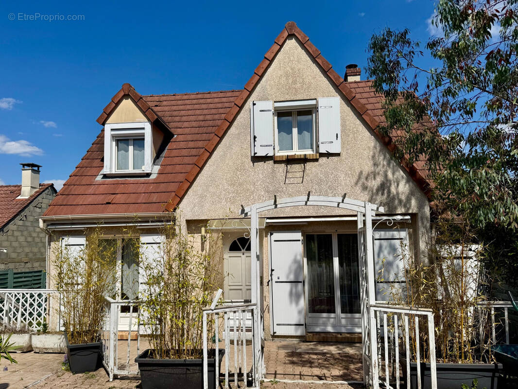 Maison à VILLABE
