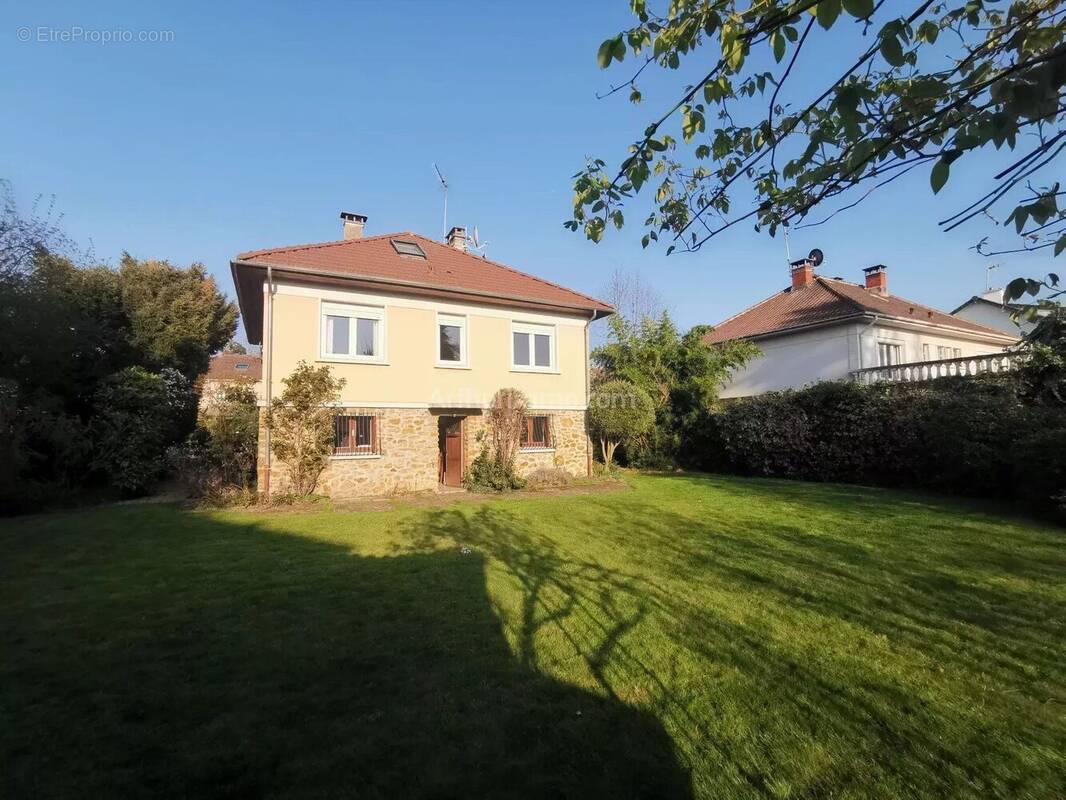 Maison à GOURNAY-SUR-MARNE