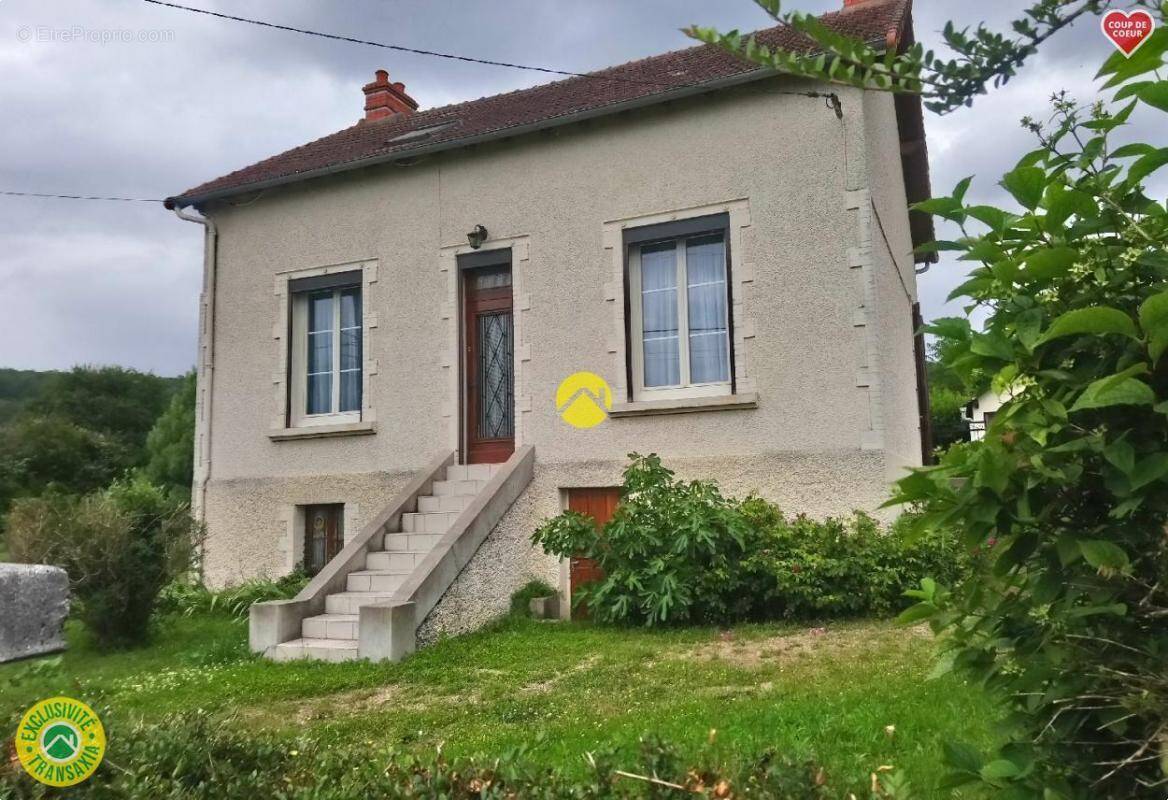 Maison à SAINT-AMAND-MONTROND