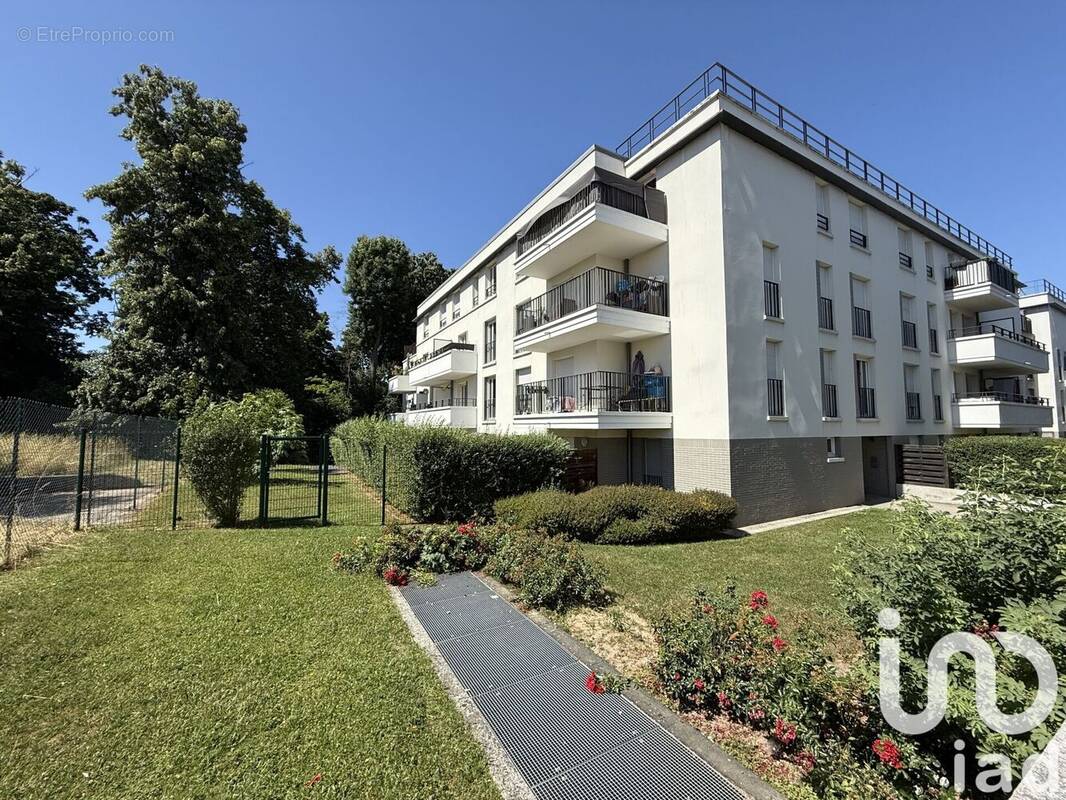 Photo 1 - Appartement à SARCELLES