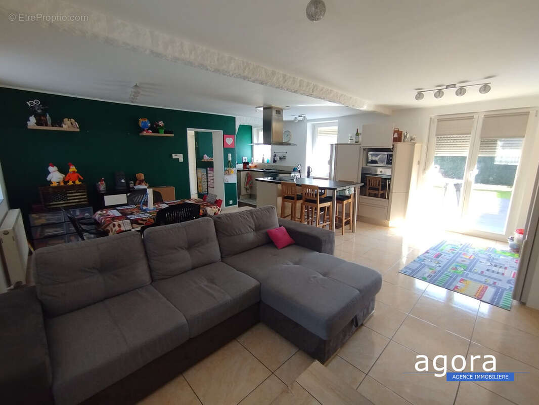Maison à AMNEVILLE