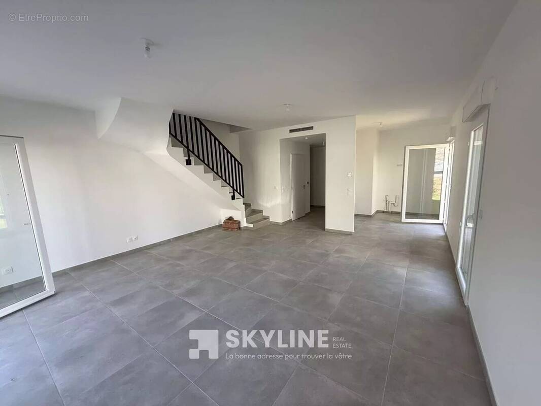 Appartement à VENTABREN