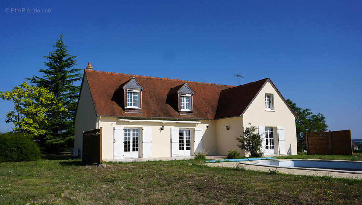 Maison à PERRUSSON