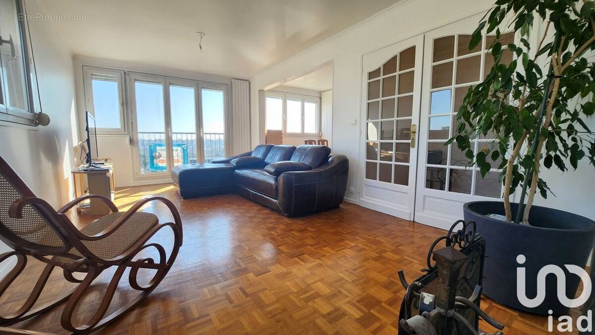 Photo 1 - Appartement à VILLIERS-SUR-ORGE