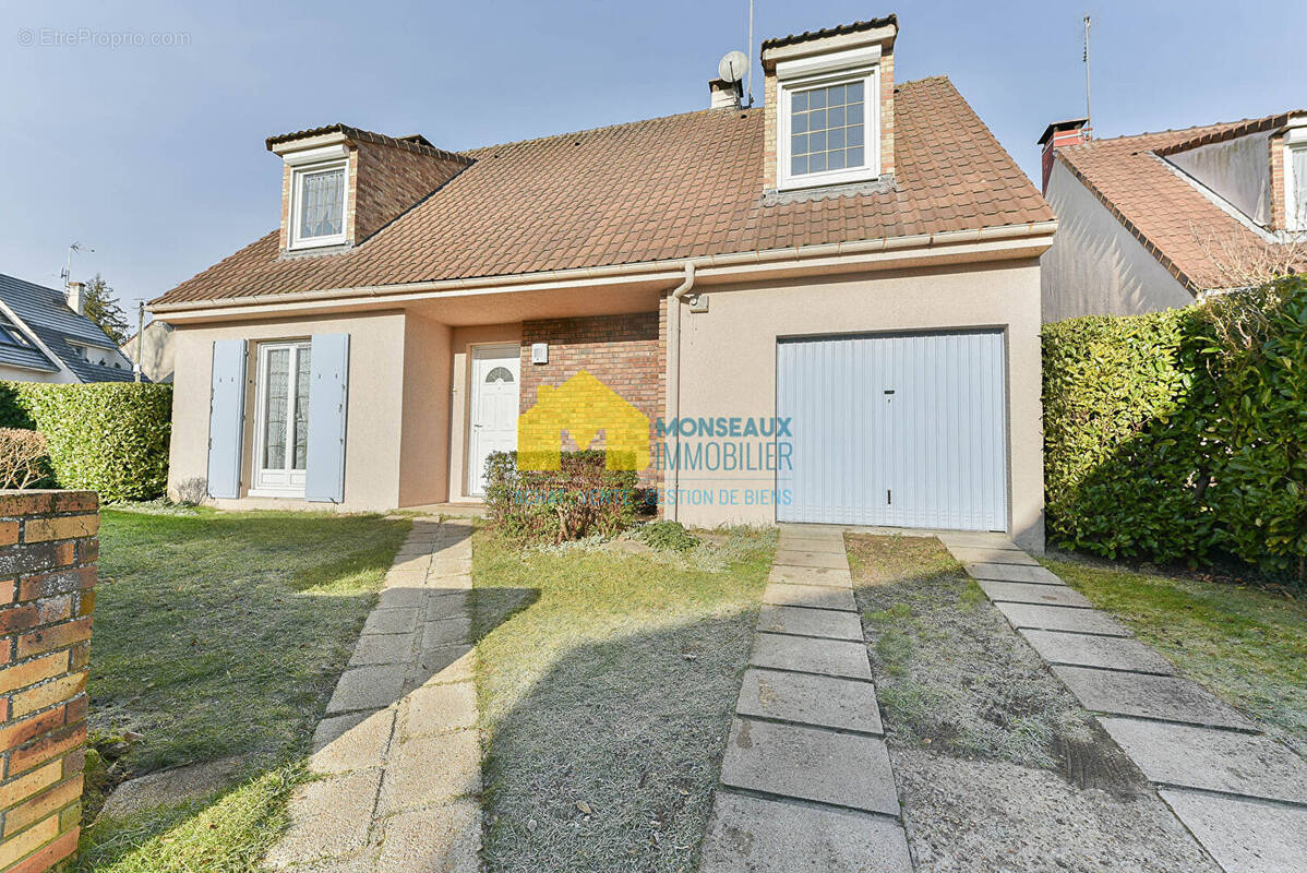Maison à VILLIERS-SUR-ORGE