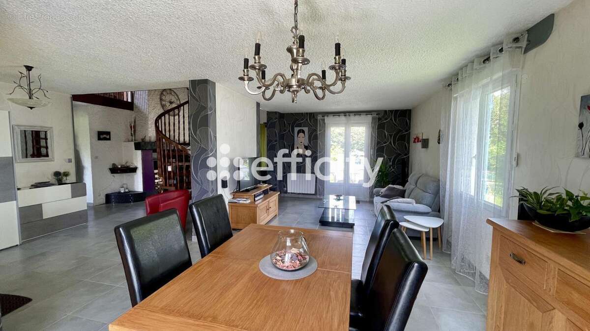 Maison à CIVRAY