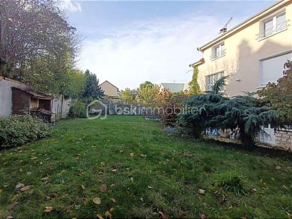 Maison à MONTGERON