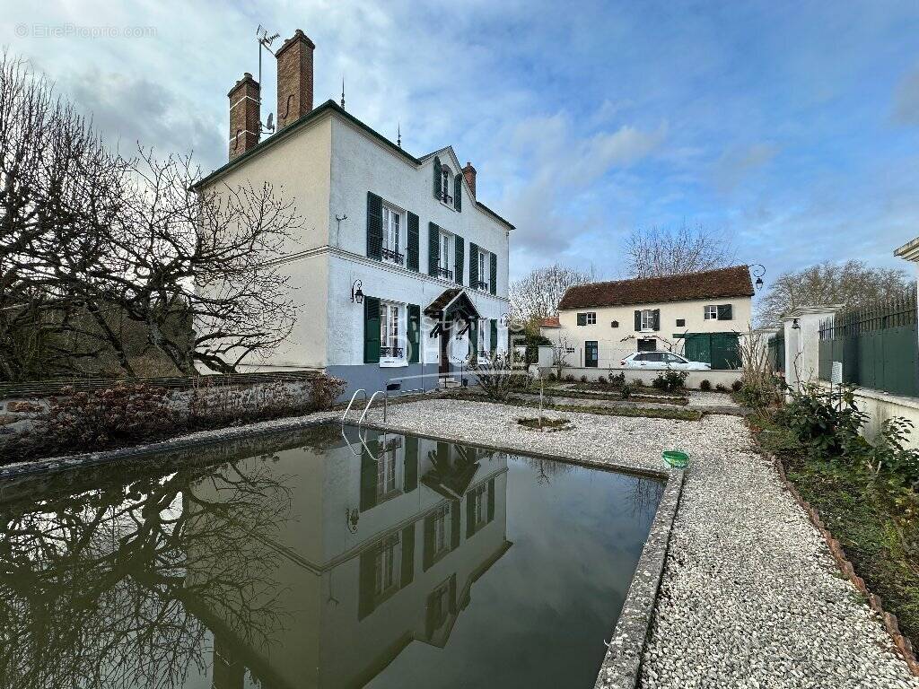 Maison à JOUY-SUR-MORIN