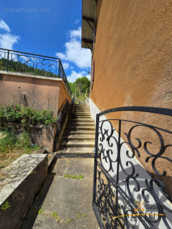 Maison à GRANDRIS