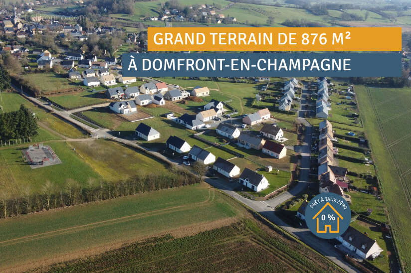 Terrain à DOMFRONT-EN-CHAMPAGNE