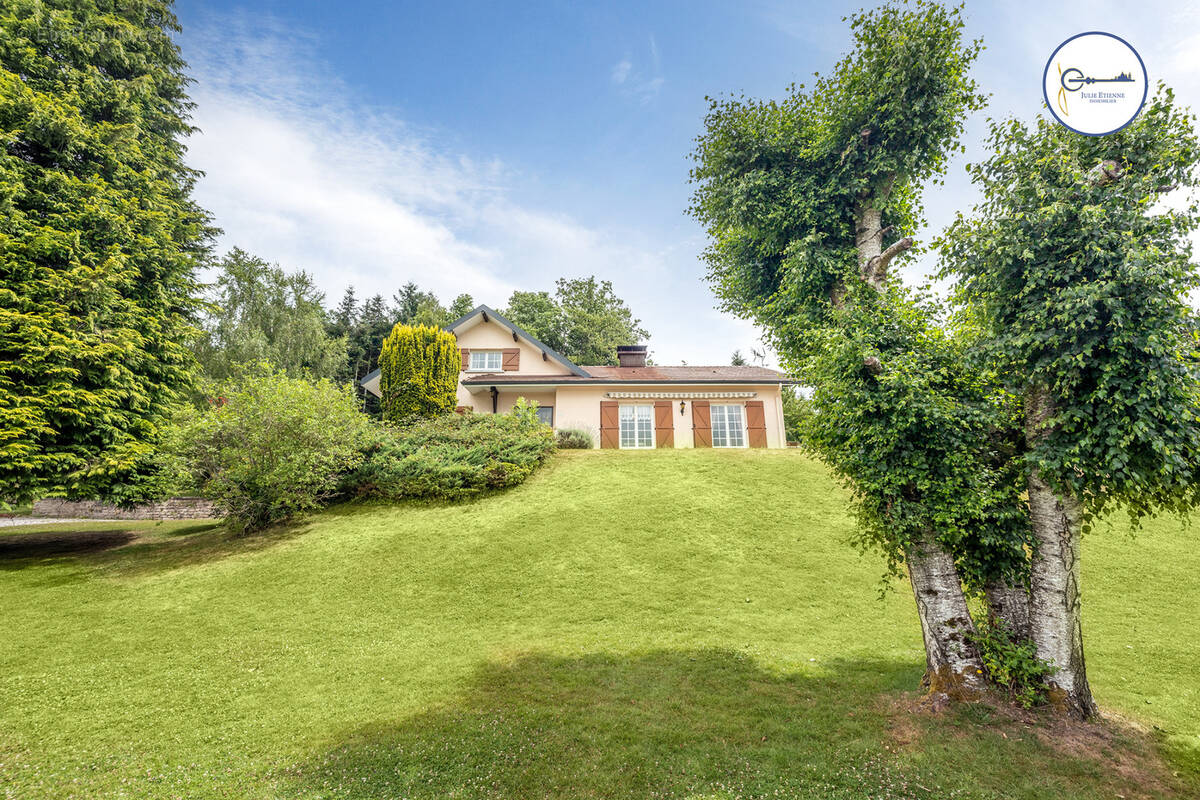 Maison à HADOL