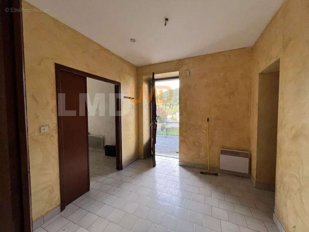 Appartement à AUBIN