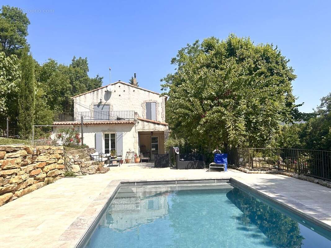 Maison à LA DESTROUSSE