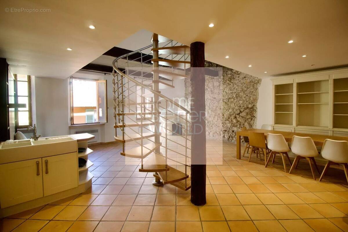 Appartement à VILLEFRANCHE-SUR-MER