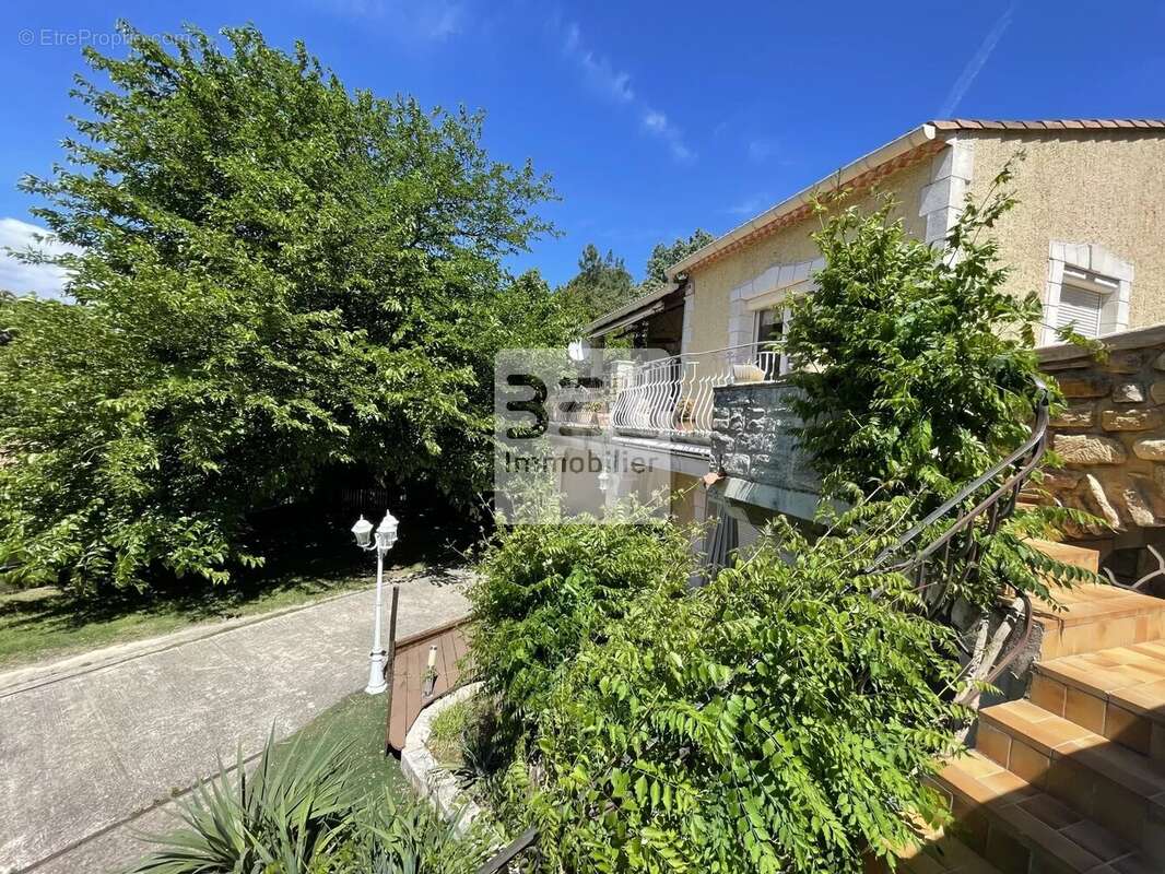 Maison à CHUSCLAN