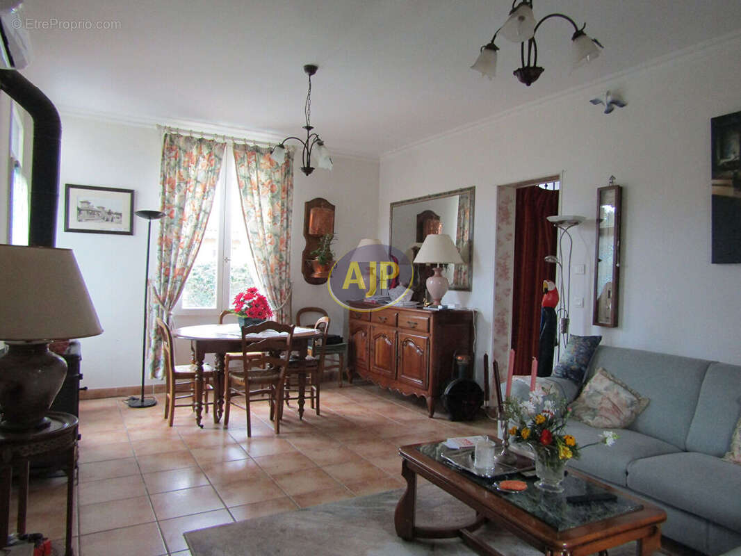 Maison à LACANAU