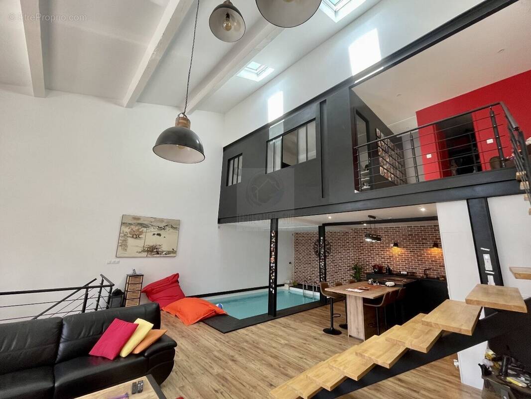Maison à COLOMBIERS