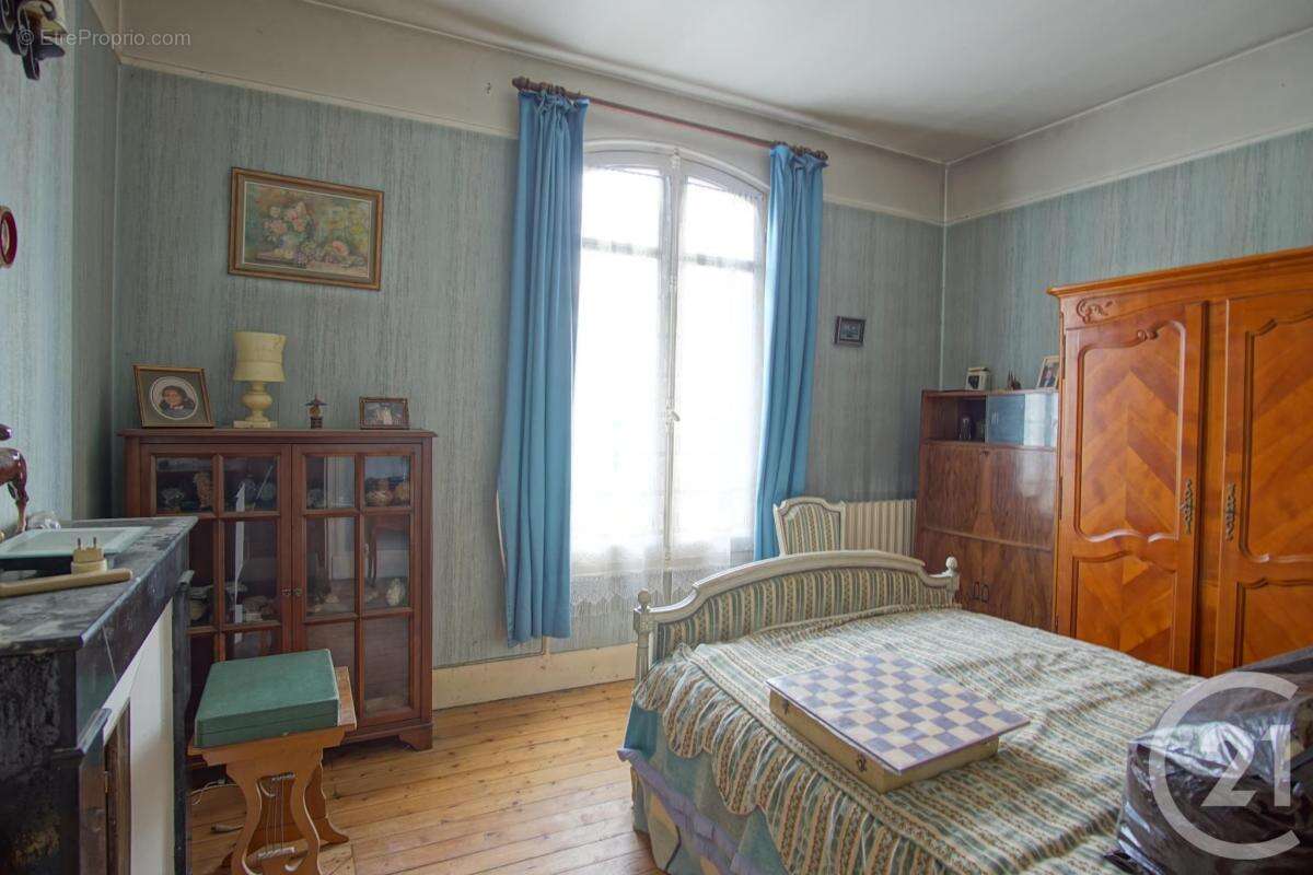 Maison à CHOISY-LE-ROI