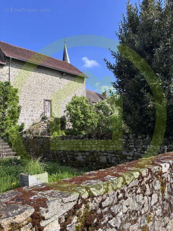 Maison à CHENERAILLES
