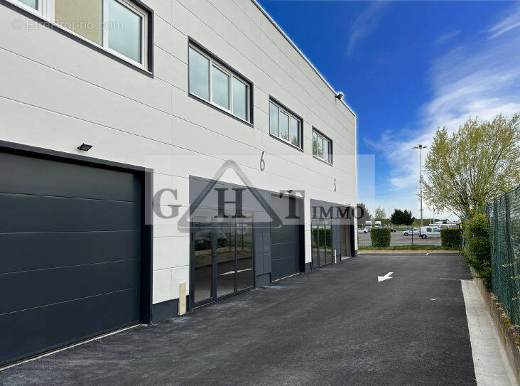 Commerce à FONTENAY-TRESIGNY