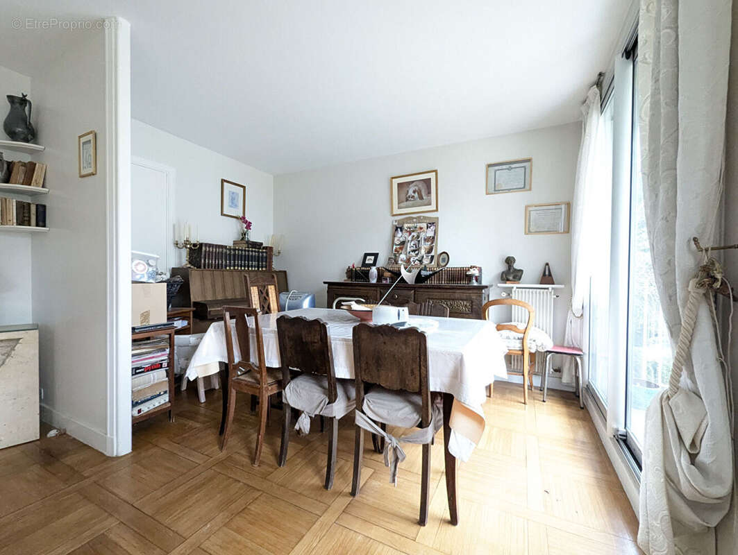 Appartement à FONTENAY-SOUS-BOIS