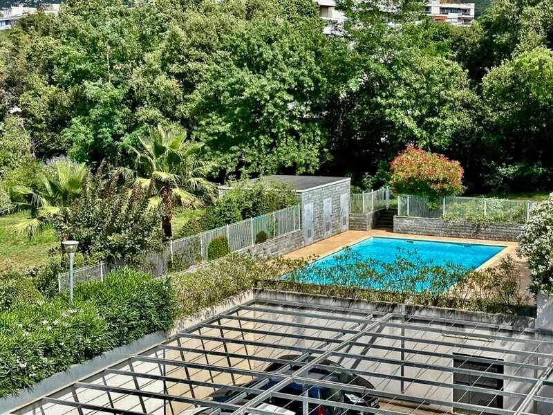 Appartement à MARSEILLE-10E