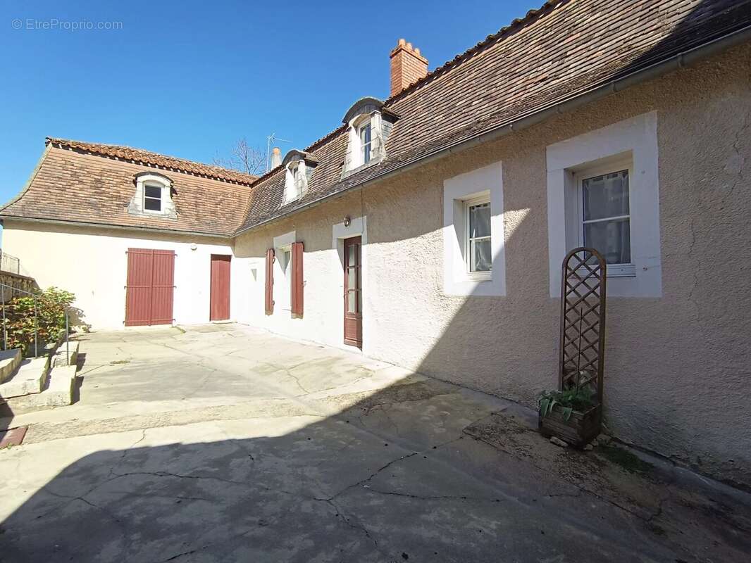 Maison à SAINT-SAVIN