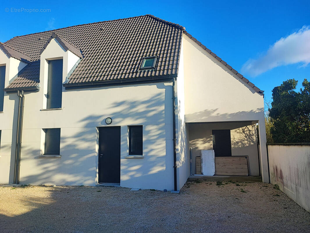 Maison à CHECY