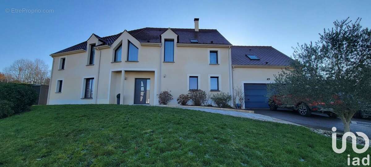 Photo 2 - Maison à MORAINVILLIERS