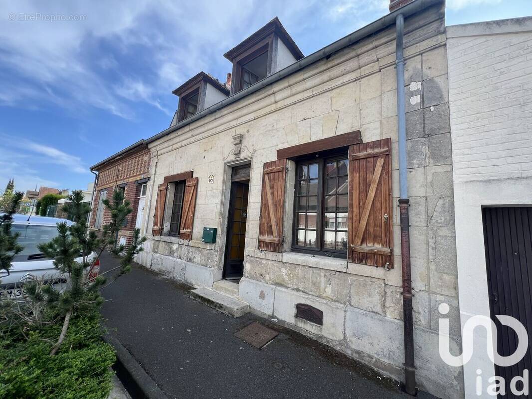 Photo 1 - Maison à COMPIEGNE