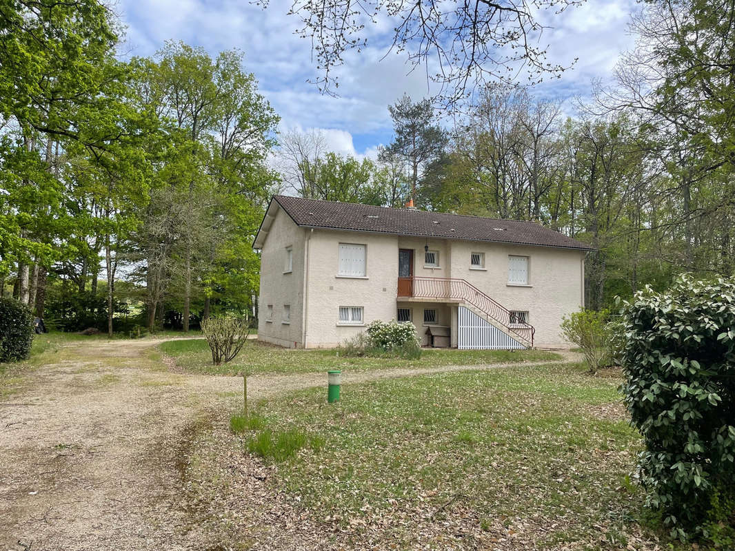 Maison à MIGNALOUX-BEAUVOIR