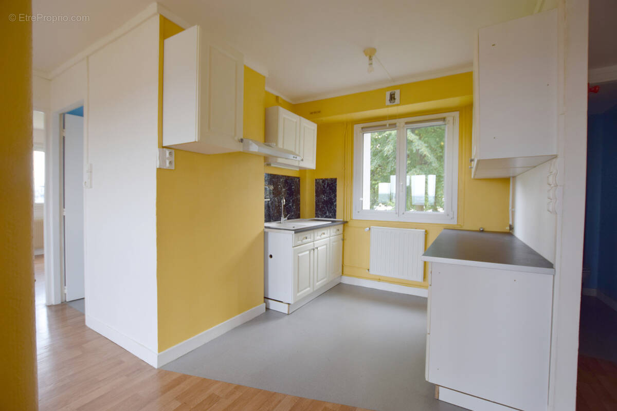 Appartement à GRAND-CHARMONT