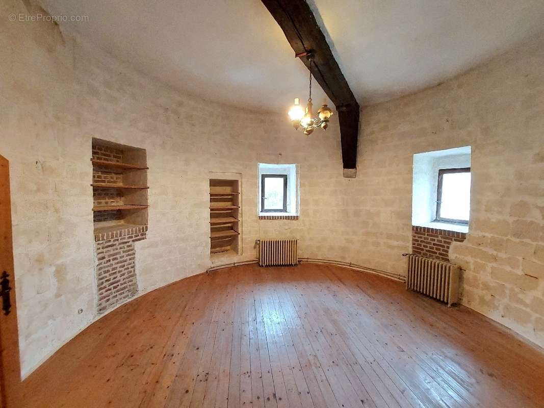 Maison à BRUAY-LA-BUISSIERE