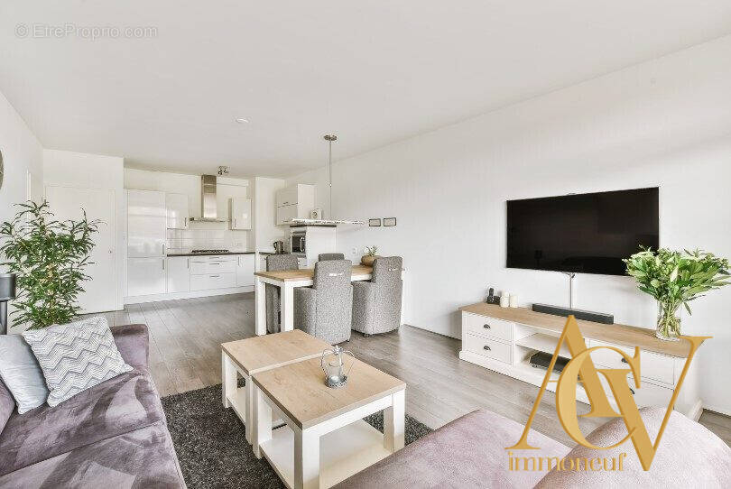 Appartement à LA LONDE-LES-MAURES