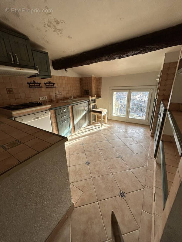 Appartement à SALERNES