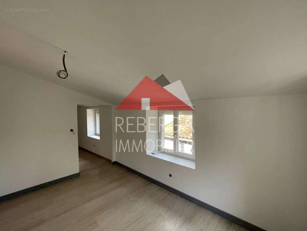 Appartement à SAINT-AMANS-SOULT