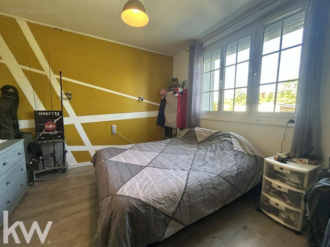 Maison à JONS