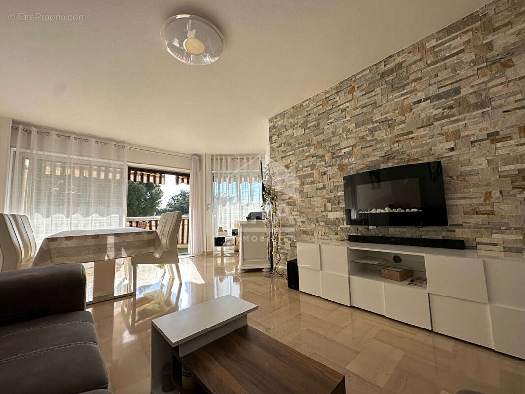 Appartement à CAGNES-SUR-MER