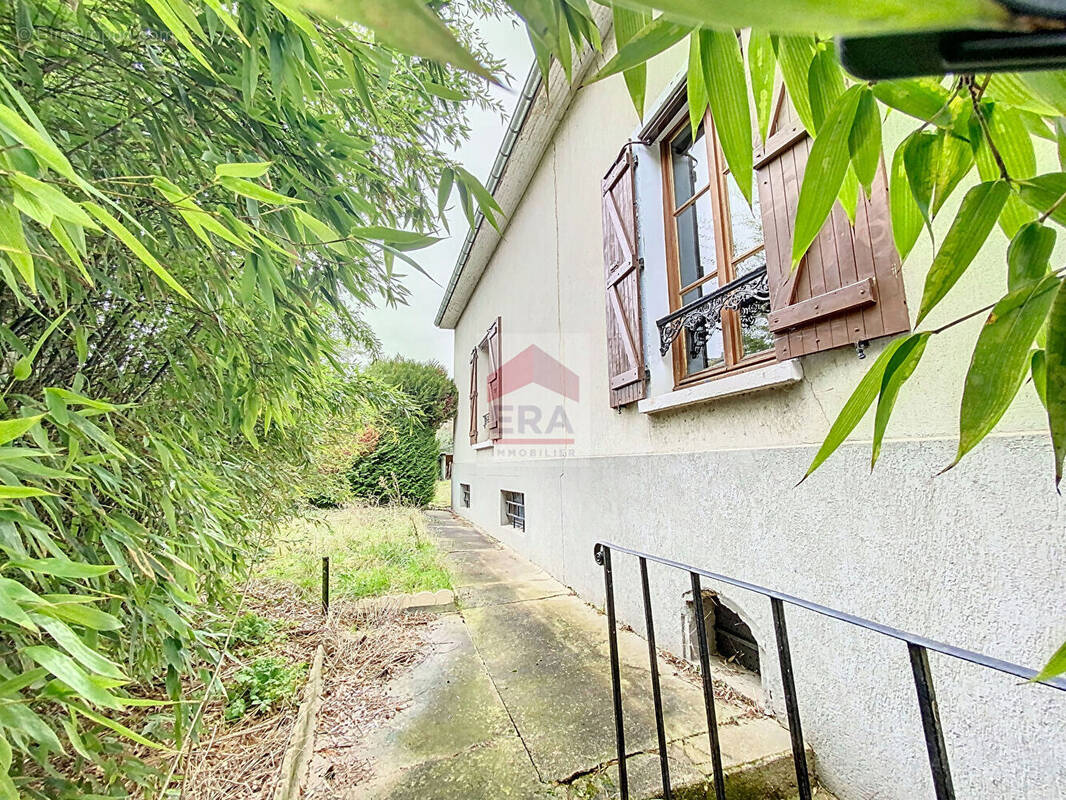 Maison à SURESNES