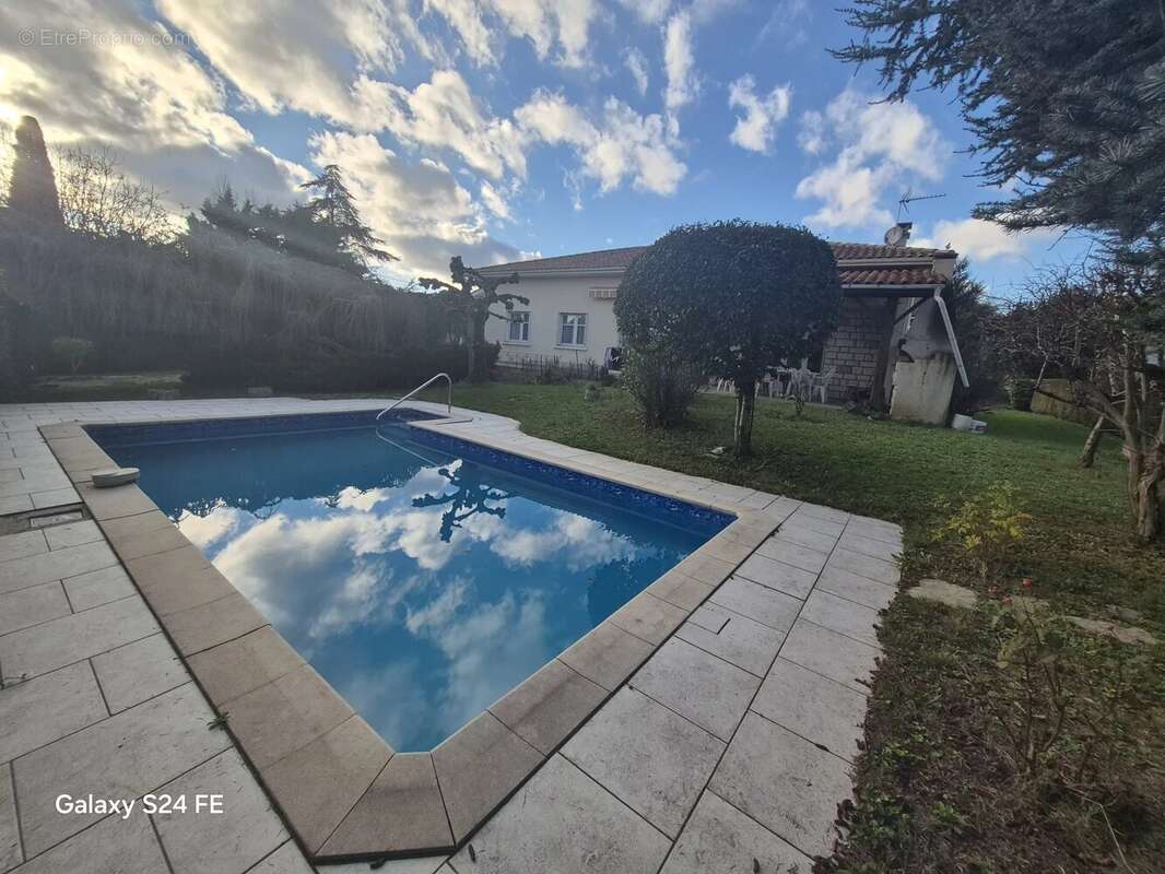 Maison à LE PASSAGE