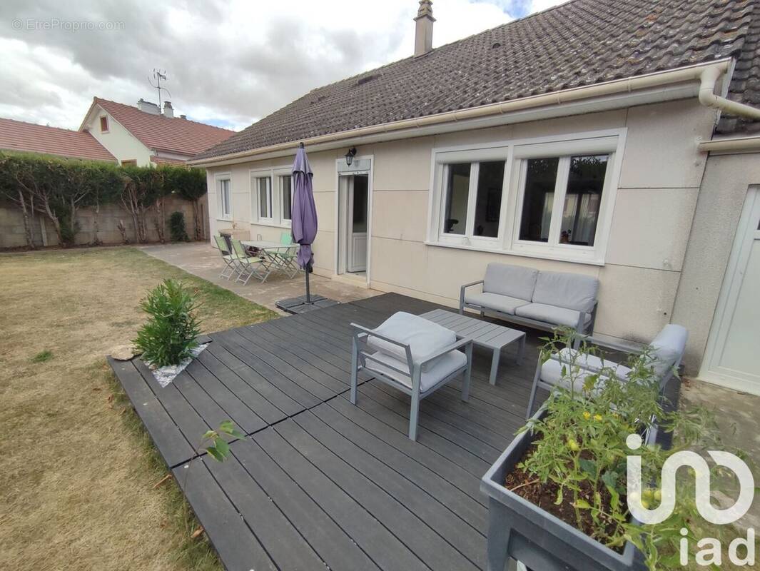 Photo 1 - Maison à PRUNAY-LE-GILLON