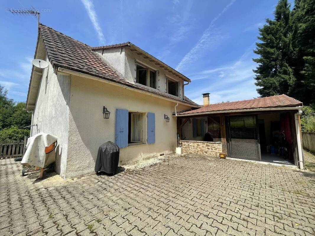 Maison à MEUZAC