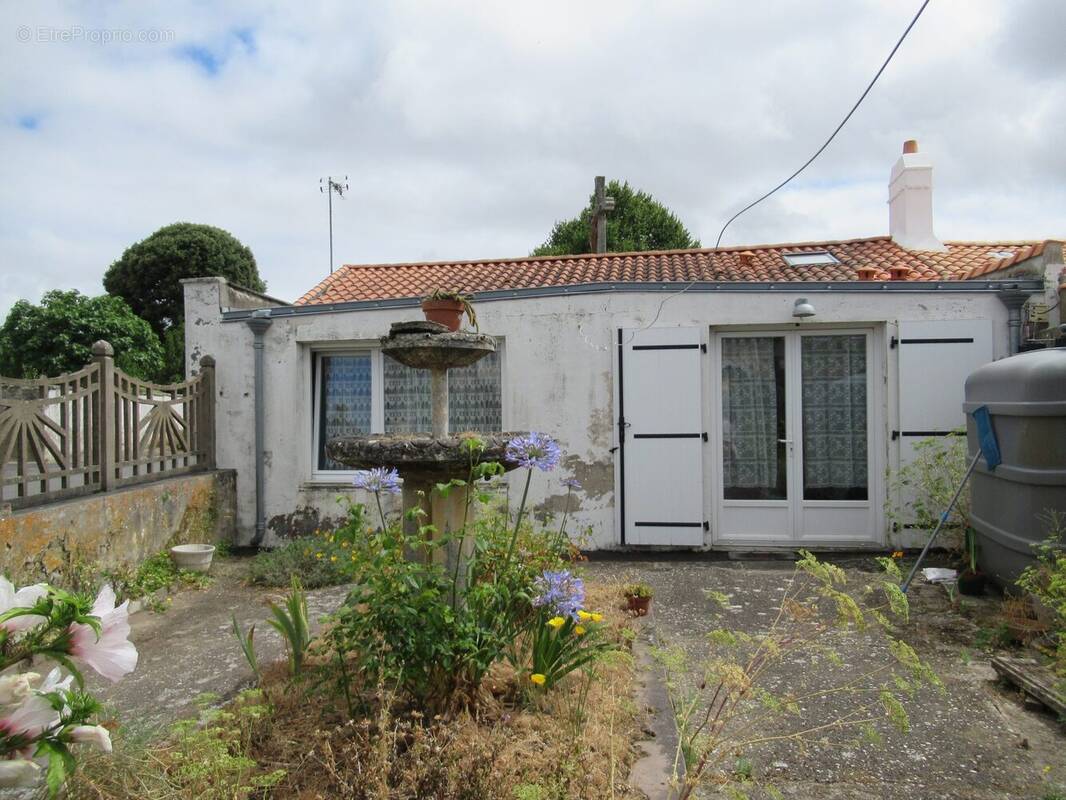 Maison à BOUIN