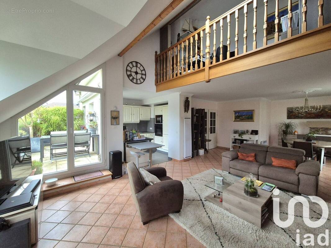 Photo 1 - Appartement à OZOIR-LA-FERRIERE