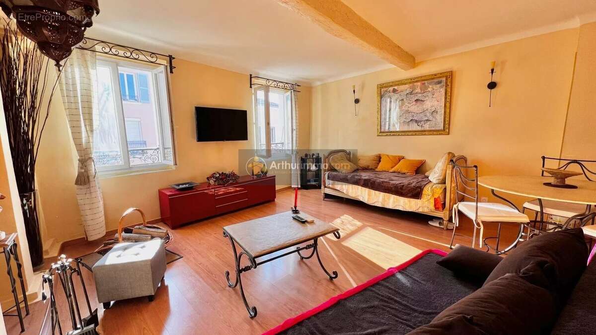 Appartement à FREJUS