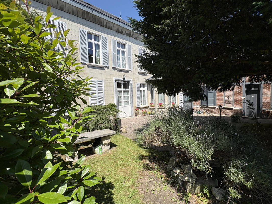 Maison à CONTY